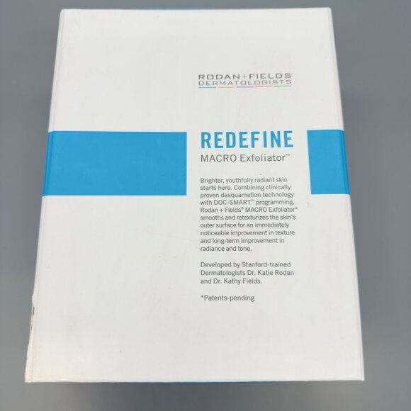 Rodan + Fields Macro Exfoliator Device With User Guide & Accessories - Picture 2 of 7